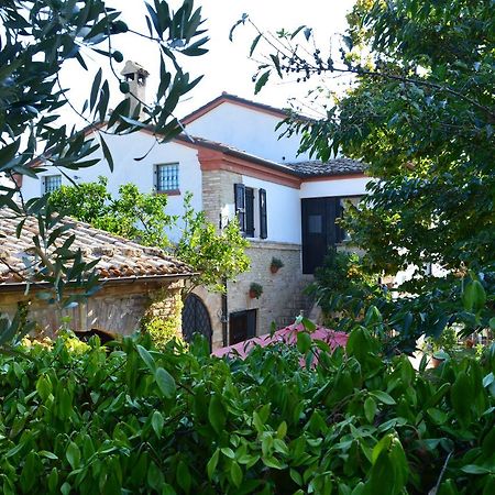 Bed and Breakfast Antico Casale Fossacieca Civitanova Marche Exterior foto