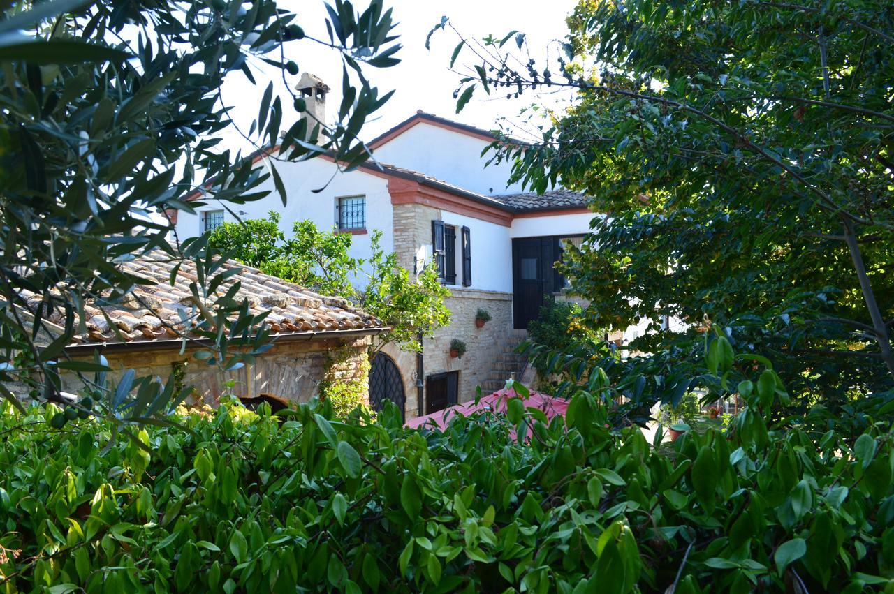 Bed and Breakfast Antico Casale Fossacieca Civitanova Marche Exterior foto